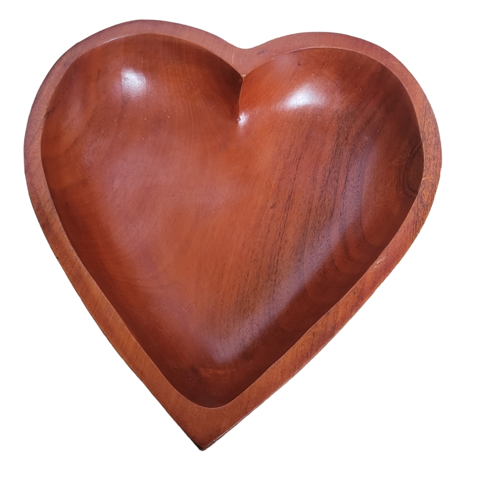 Heart-shaped wooden bowl Vintage